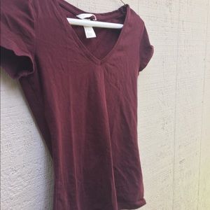 MAROON TEE